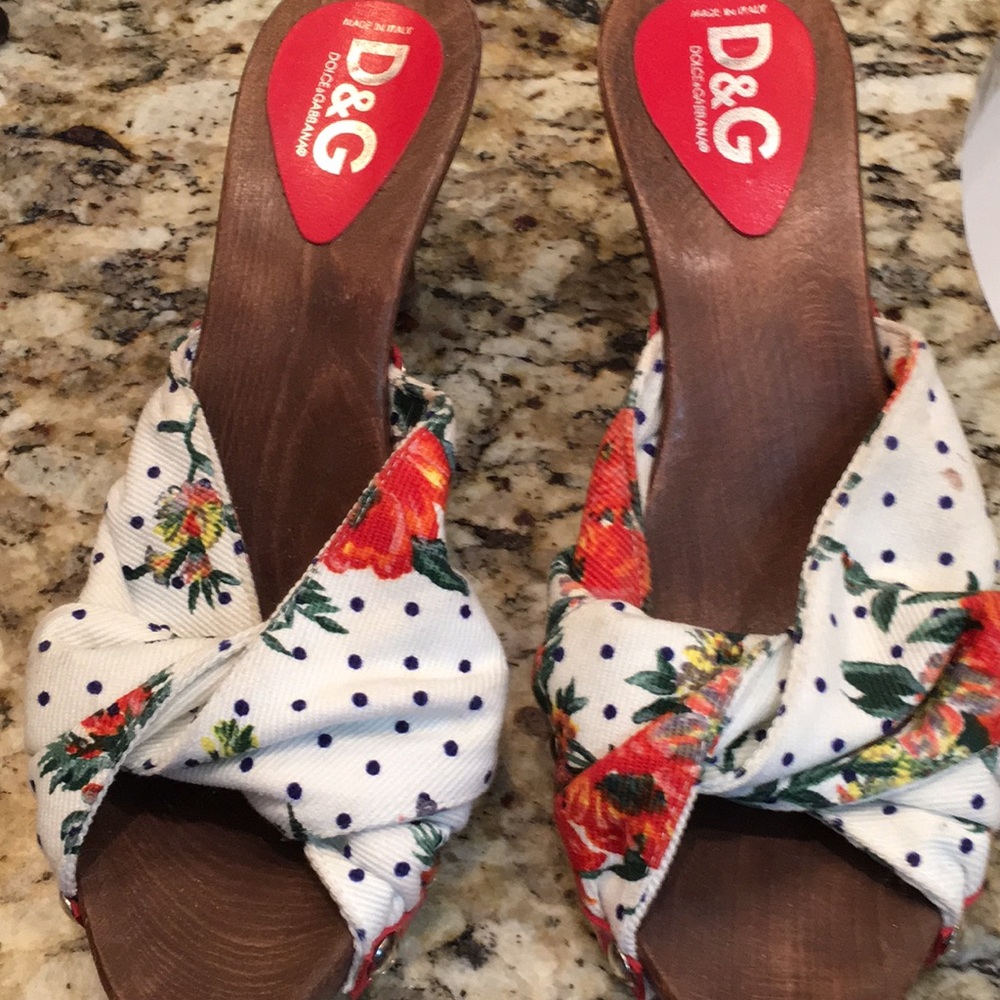 D&G-Dolce&Gabbana Floral Fabric wood/resin heels